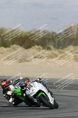 media/Dec-07-2025-CVMA (Sun) [[3e7d2de5dc]]/Race 9-Formula UL Shootout/